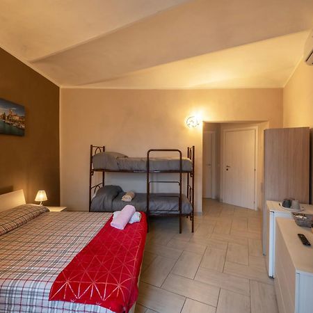 Casa Martina Apartment อัสตี ภายนอก รูปภาพ