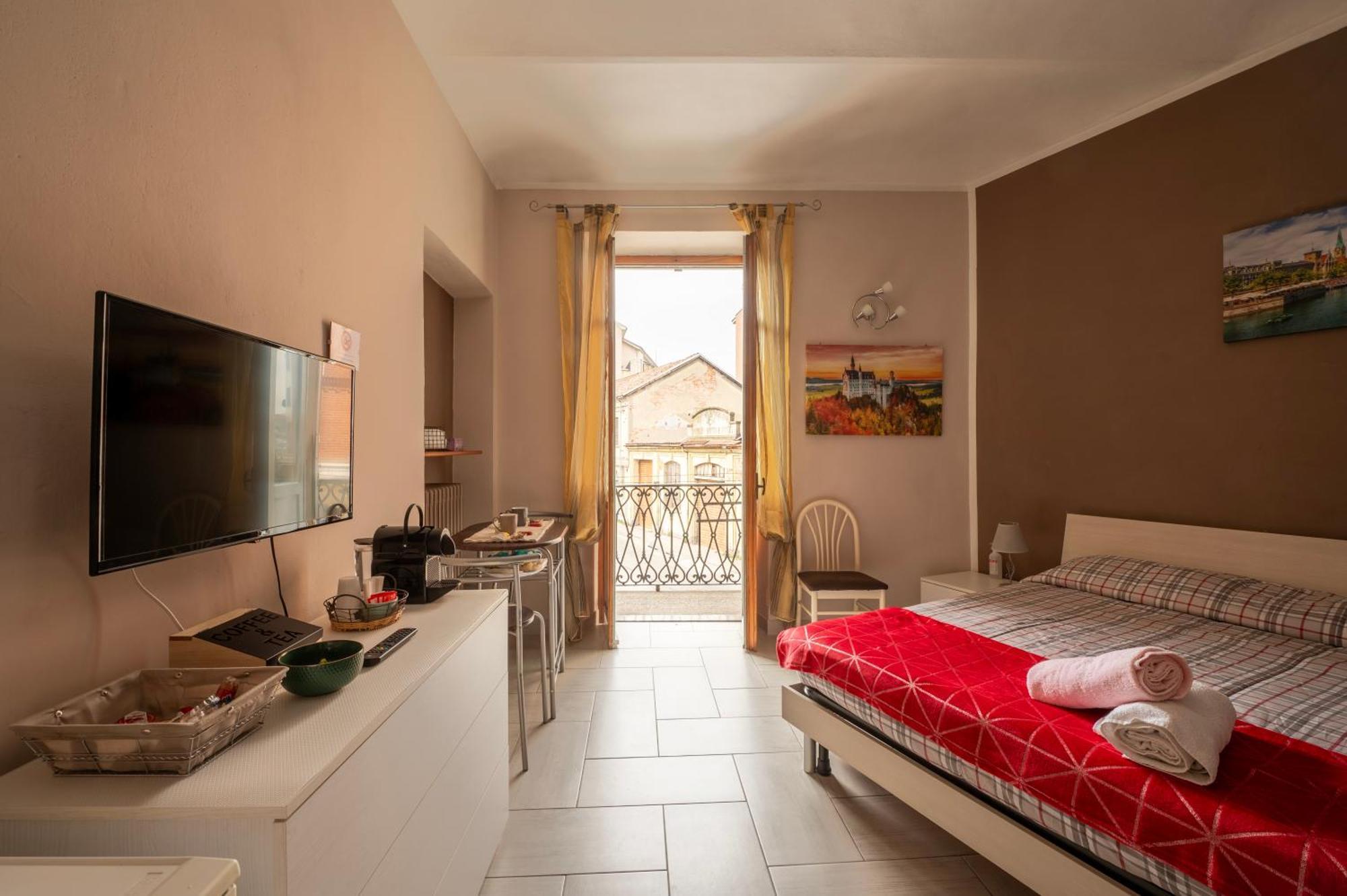 Casa Martina Apartment อัสตี ภายนอก รูปภาพ