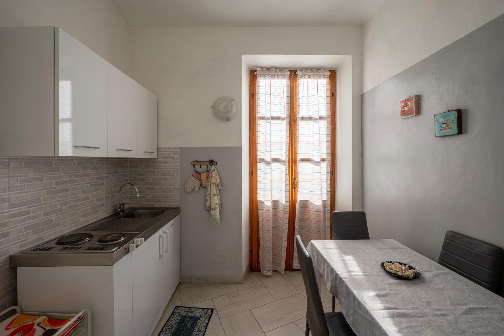 Casa Martina Apartment อัสตี ภายนอก รูปภาพ